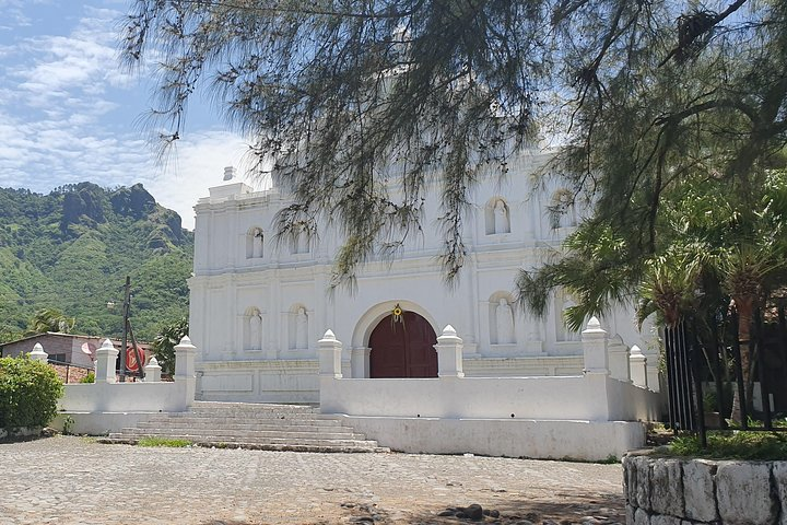 Ruta de los Panchos Panchimalco, Puerta del Diablo and Pupusas - Photo 1 of 6